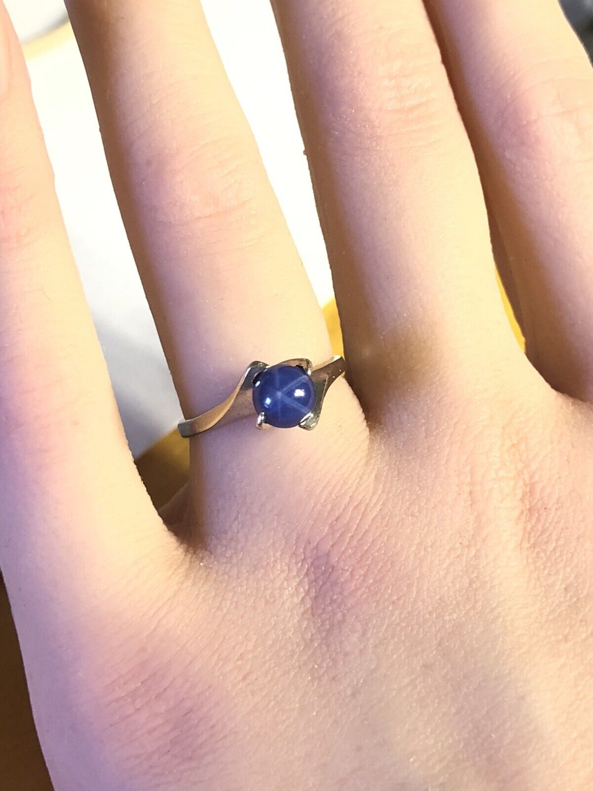 Retro 14K White Gold Blue Star Sapphire Solitaire Cabochon Modernist Ring