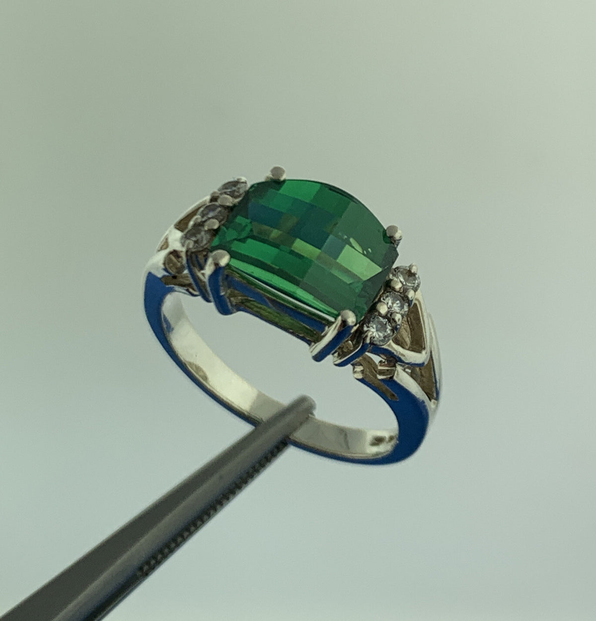 Designer Sterling Silver 925 Green White Diamonique Cubic Zirconia Cocktail Ring