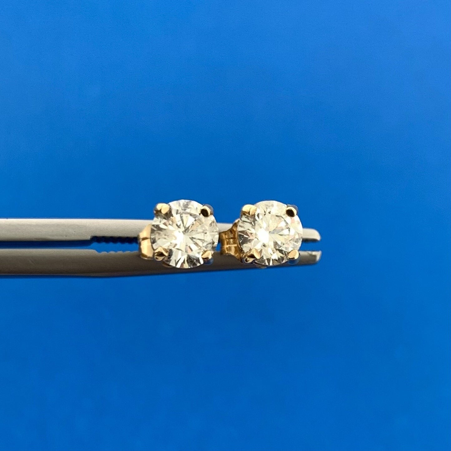 Elegant Designer IPS 14K Yellow Gold Round Diamond Stud Earrings