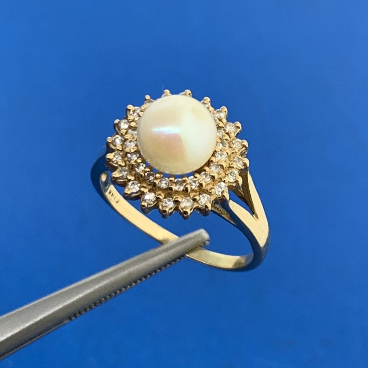 Vintage 14K Yellow Gold Pearl Solitaire Diamond Double Halo Cocktail Ring
