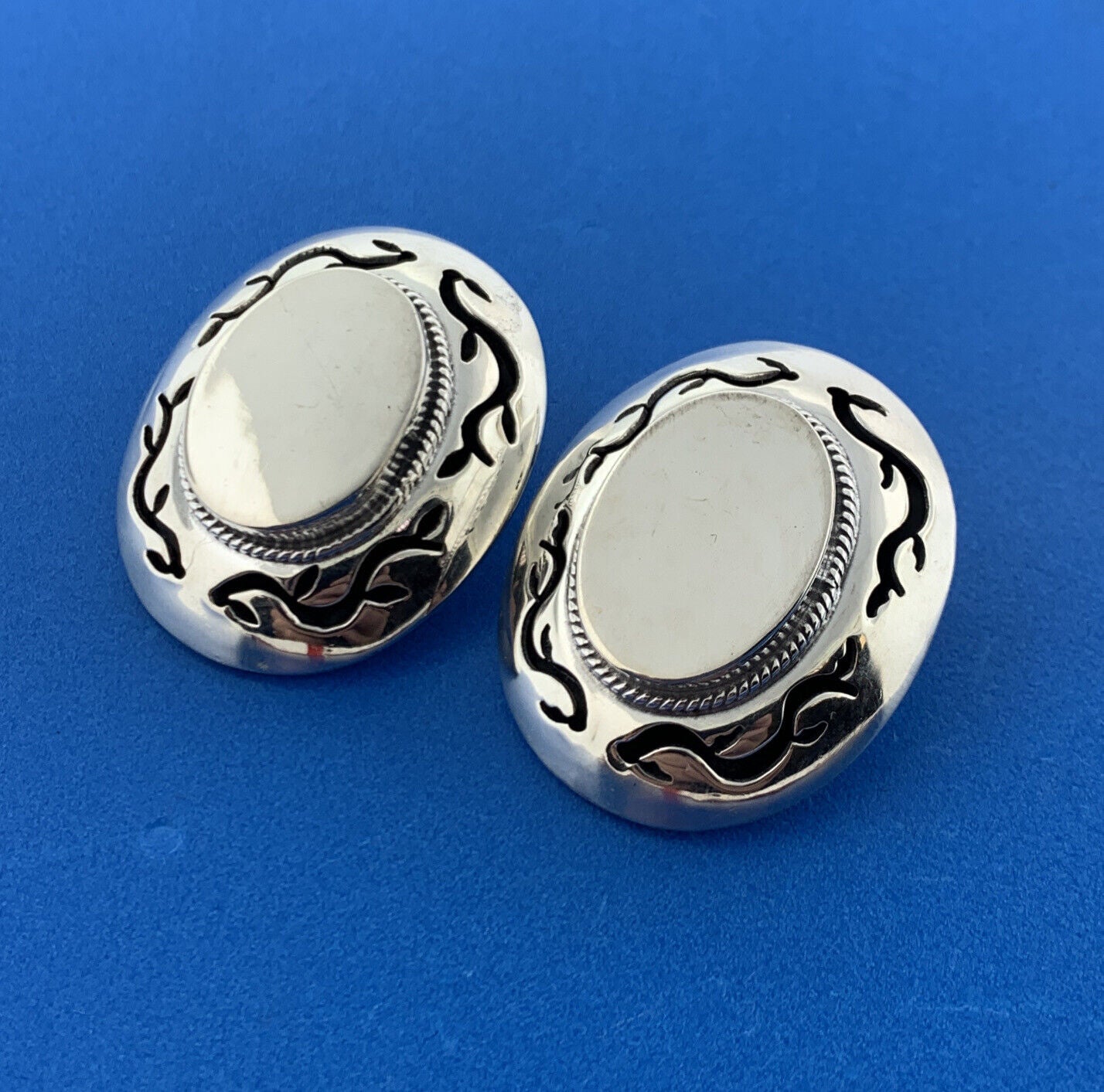 Sterling Silver 925 Native American Concho Design Engravable Oval Disc Earrings