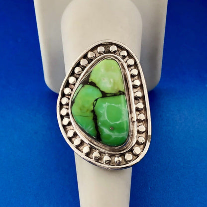 Lovely Sterling Silver 925 Triangular Cabochon Green Turquoise Ring Size 7.75