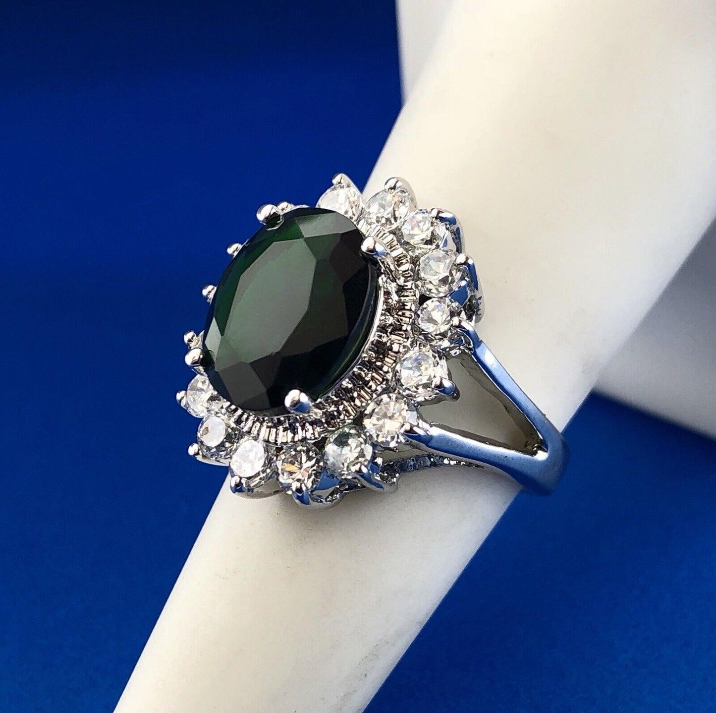 Retro Sterling Silver 925 Green White CZ Statement Fashion Cocktail Ring