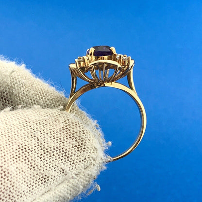 Gorgeous 14k Yellow Gold Oval Amethyst Round Diamond Radiant Dome Ring Size 4.75