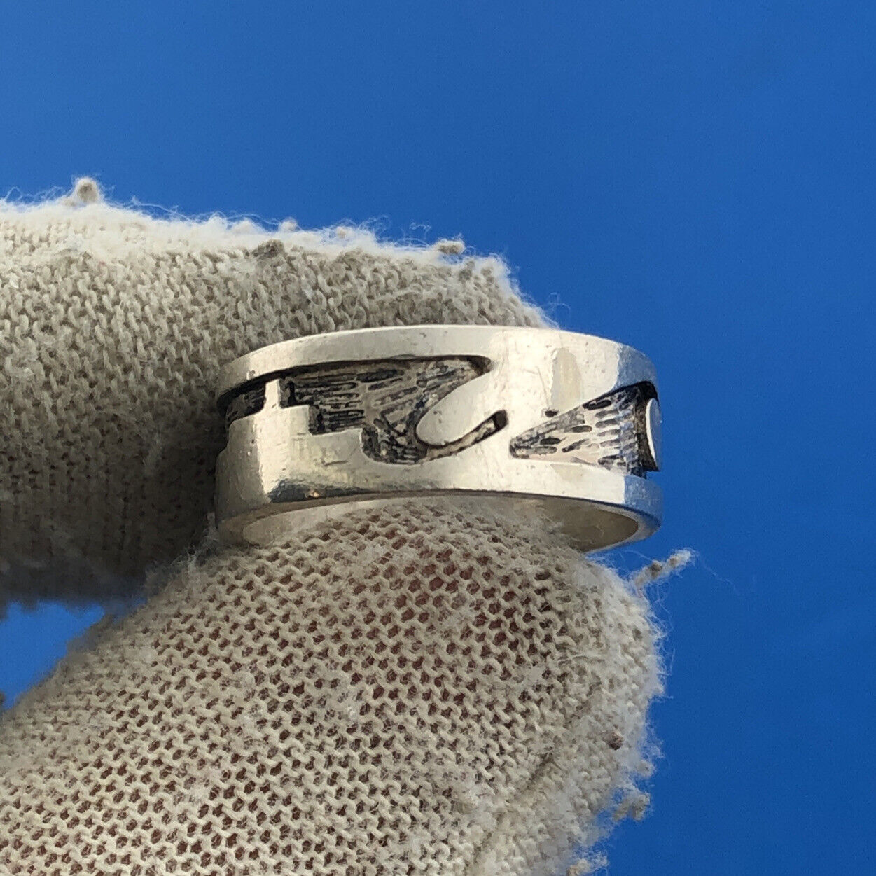 Native American Signed Sterling Silver 925 Wave Mountain Pictorial Band Ring