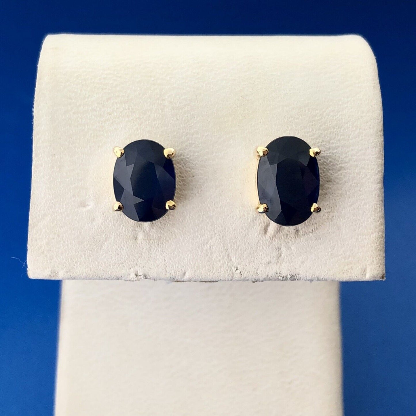 Classic 18K Yellow Gold Sapphire September Anniversary Statement Stud Earrings