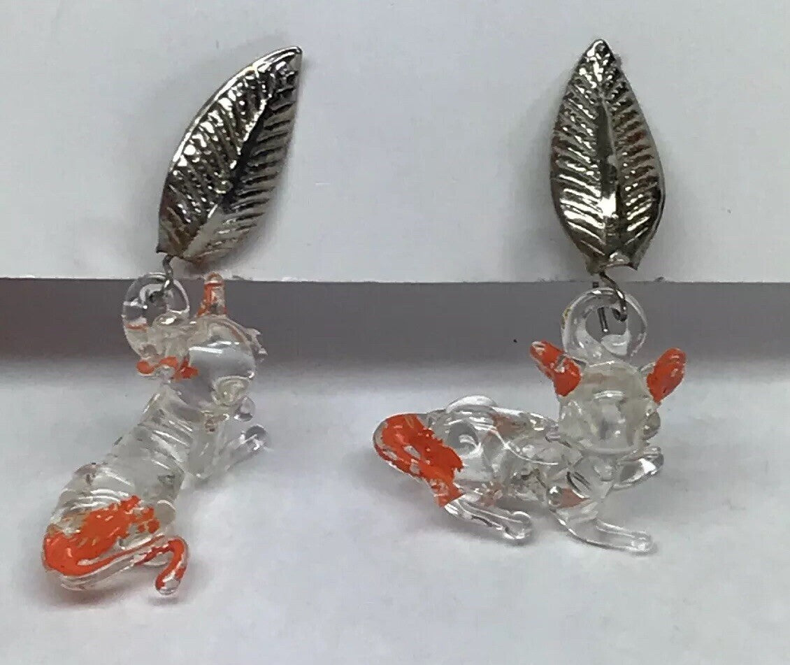 Retro Funky Silver Tone Lucite Bubble Sitting Cat Figurine Drop Dangle Earrings