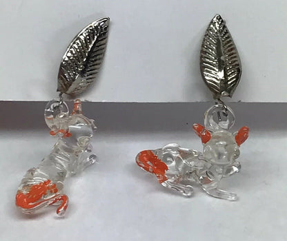 Retro Funky Silver Tone Lucite Bubble Sitting Cat Figurine Drop Dangle Earrings