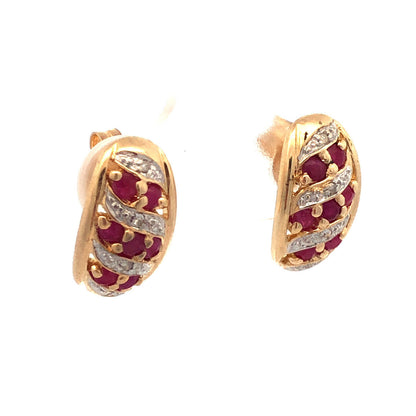 Designer 14K Yellow Gold Round Ruby Diamond Textured Oval Stud Earrings