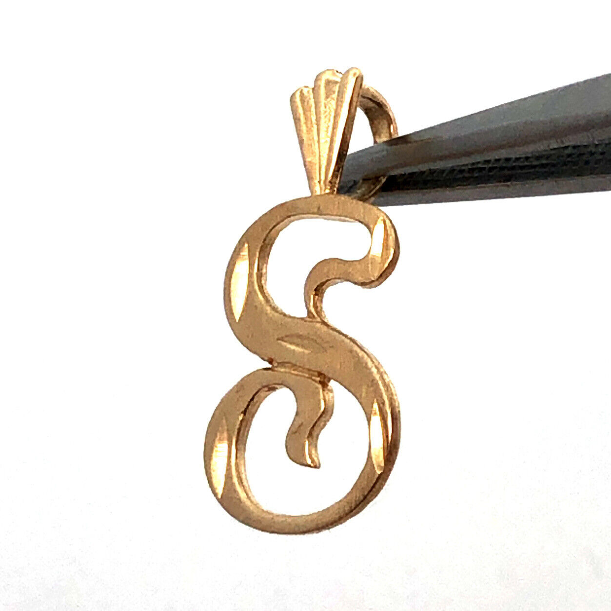 Designer Michael Anthony Ma 14K Yellow Gold Letter Script Initial S Pendant