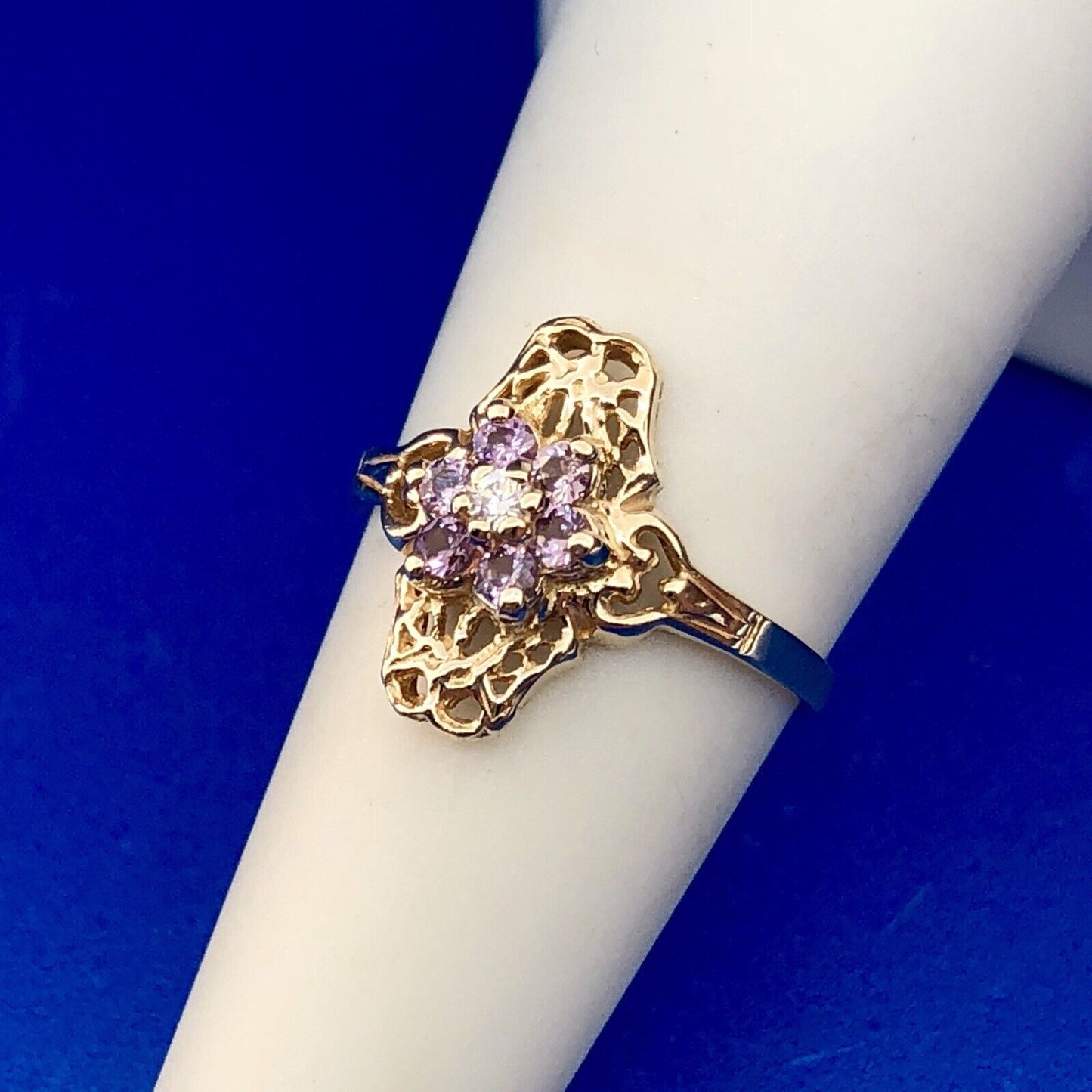 Exquisite Art Deco 10K Yellow Gold Diamond Amethyst Floral February Ring