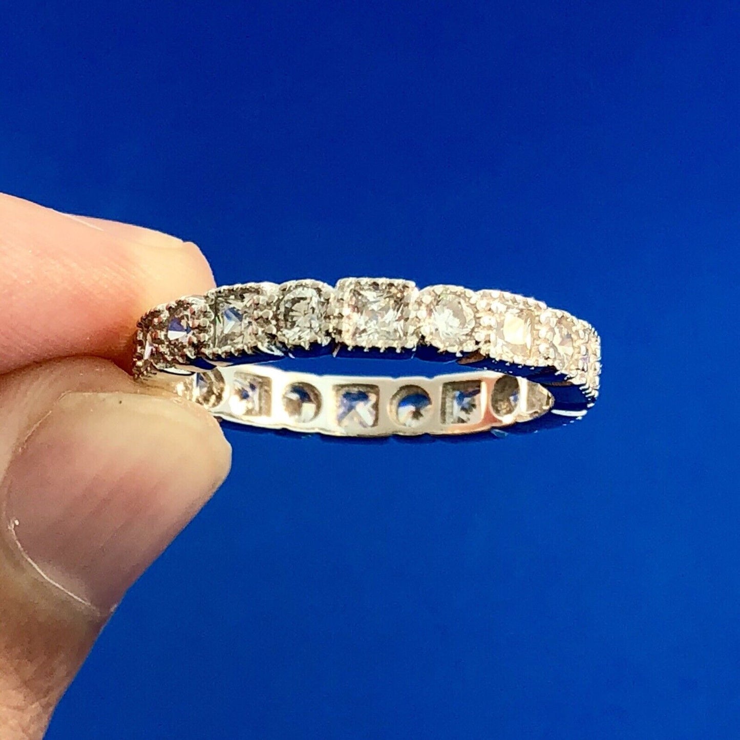 Gorgeous 925 Sterling Silver Cubic Zirconia CZ Infinity Anniversary Band Ring