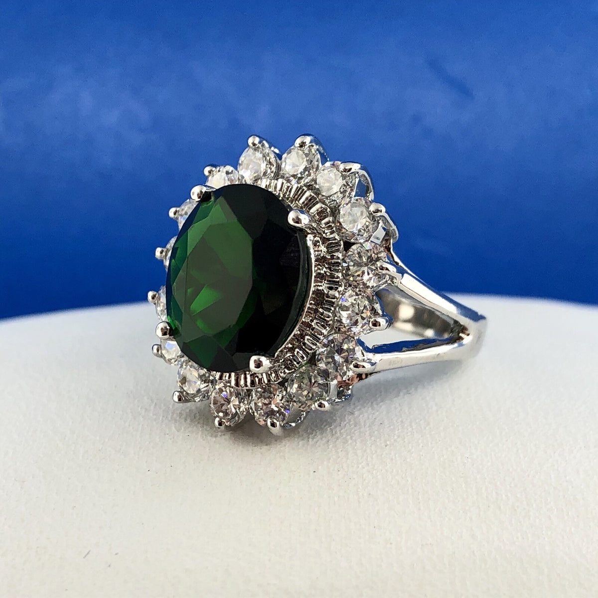 Retro Sterling Silver 925 Green White CZ Statement Fashion Cocktail Ring