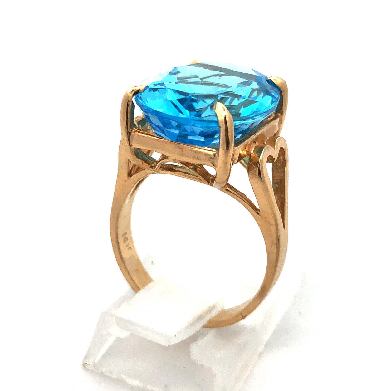 Designer 14K Yellow Gold Oval London Blue Topaz Statement Cocktail Ring