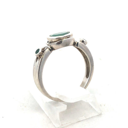 Vintage 925 Sterling Silver Oval Emerald May Anniversary Ring