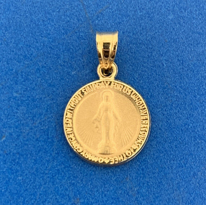 Designer RL 10K Yellow Gold Miraculos Medal Petite Charm Pendant