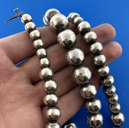 Vintage Taxco TD-29 Sterling Silver 925 Graduated Bead Ball Statement Necklace