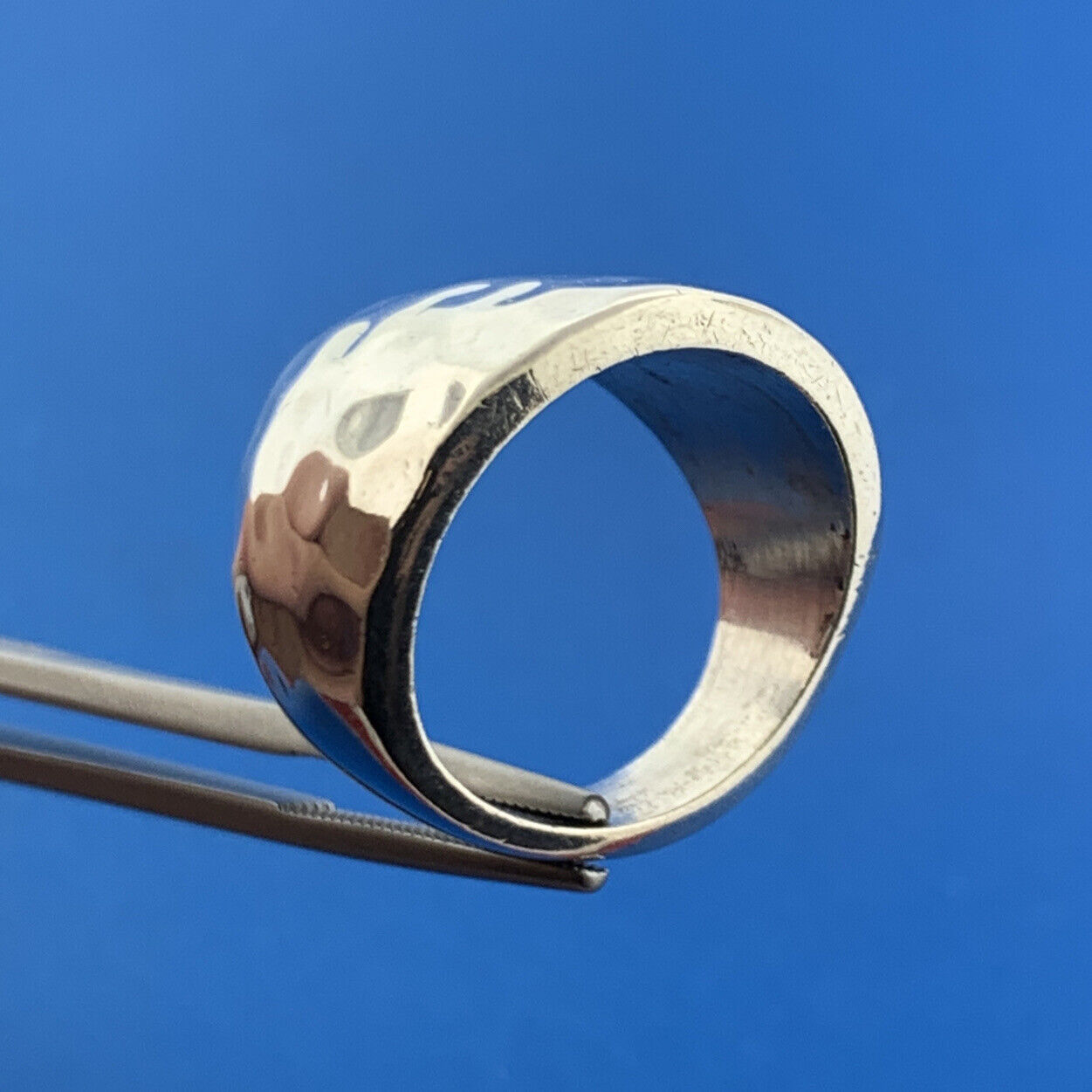 Modernist Mexico 925 Sterling Silver Hammered Statement Tapered Cigar Band Ring