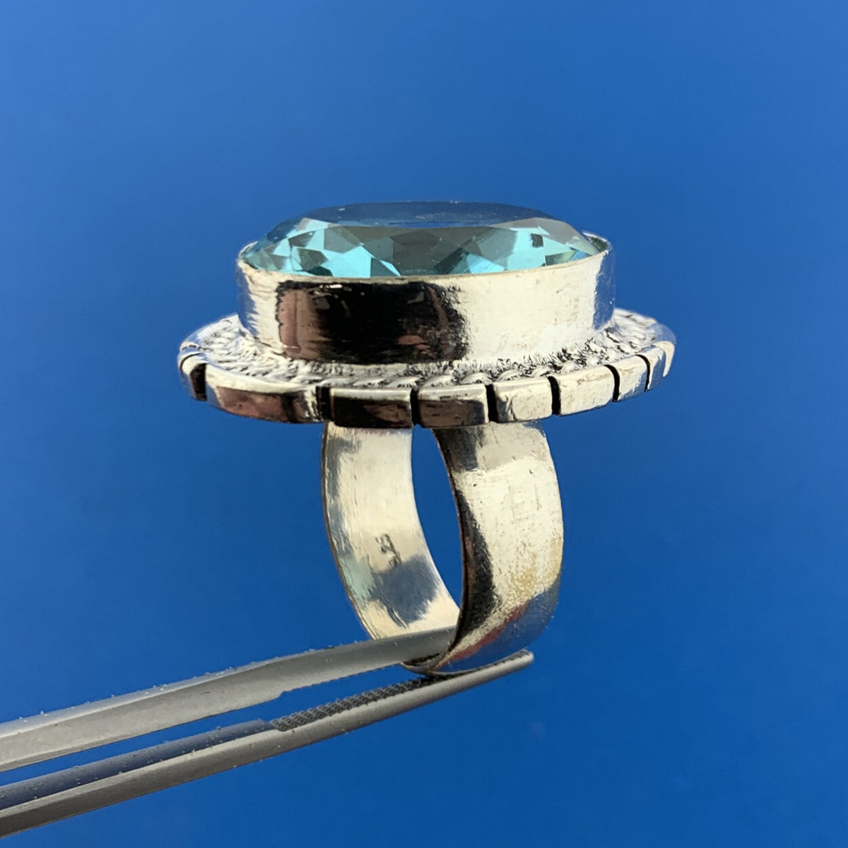 Designer 925 Sterling Silver Blue Cubic Zirconia Solitaire Statement Finger Ring