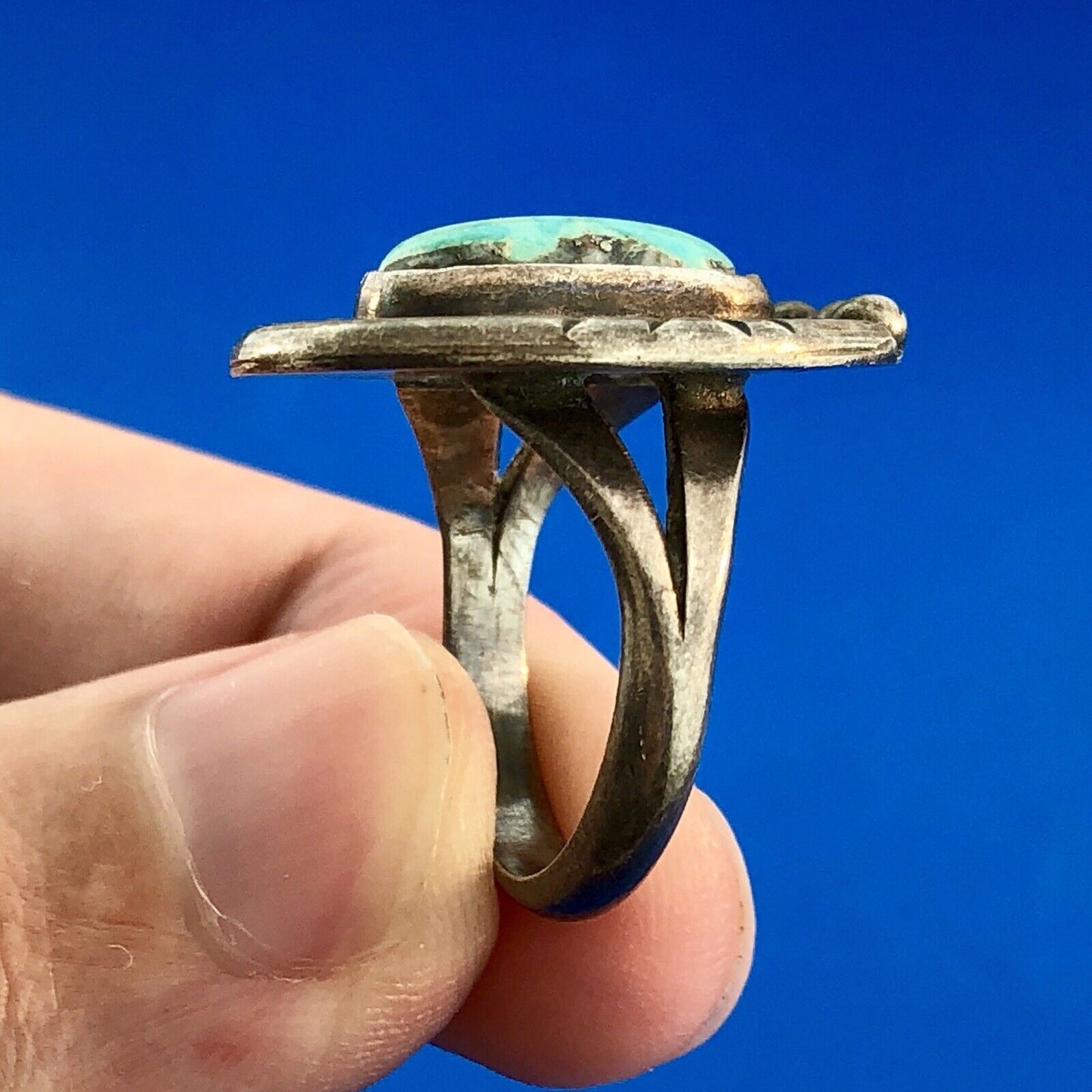 Vintage Native American Unsigned Sterling Silver 925 Turquoise Cabochon Ring
