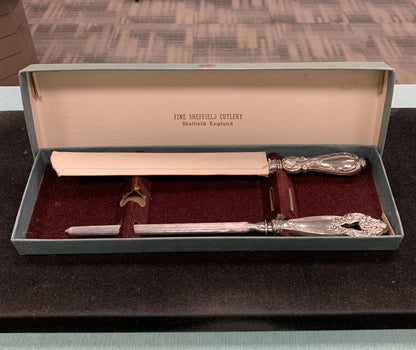 Fine Sheffield England Cutlery Stainless Steel Bread Knife Sharpening Steel Set