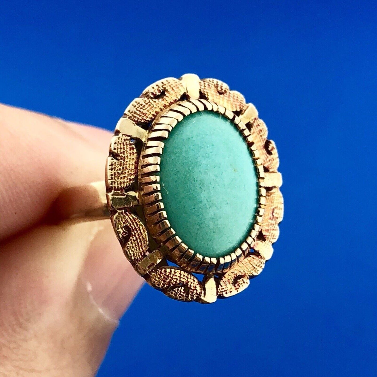 Retro 10K Yellow Rose Gold Oval Robins Egg Turquoise Statement Cocktail Ring