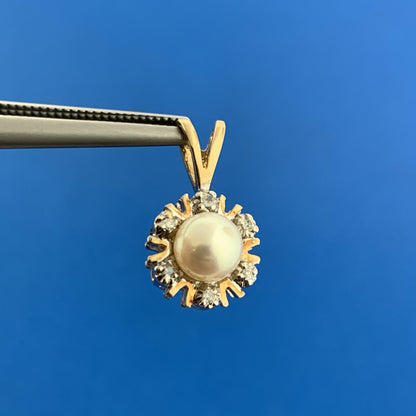 14K Yellow Gold Pearl Diamond Starburst Flower Cluster Bridal Birthstone Pendant