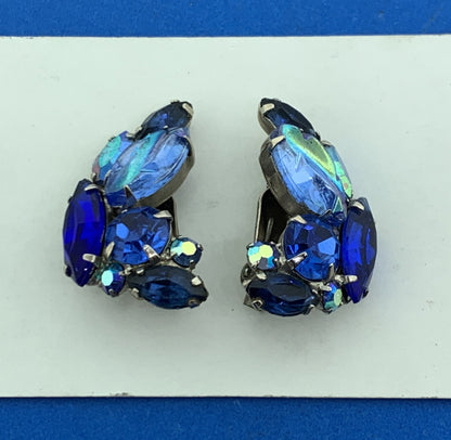 Mid Century Silver Tone Blue Aurora Borealis Rhinestone Brooch & Earrings Set