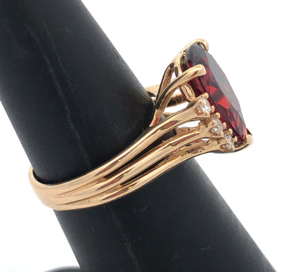Designer 14K Yellow Gold Pear Shaped Garnet Round Diamond Accent Cocktail Ring