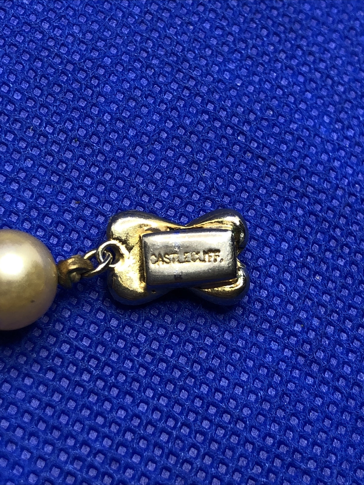 Castlecliff Gold Tone Faux Pearl Rhinestone Heart Clasp Hand Knotted Necklace