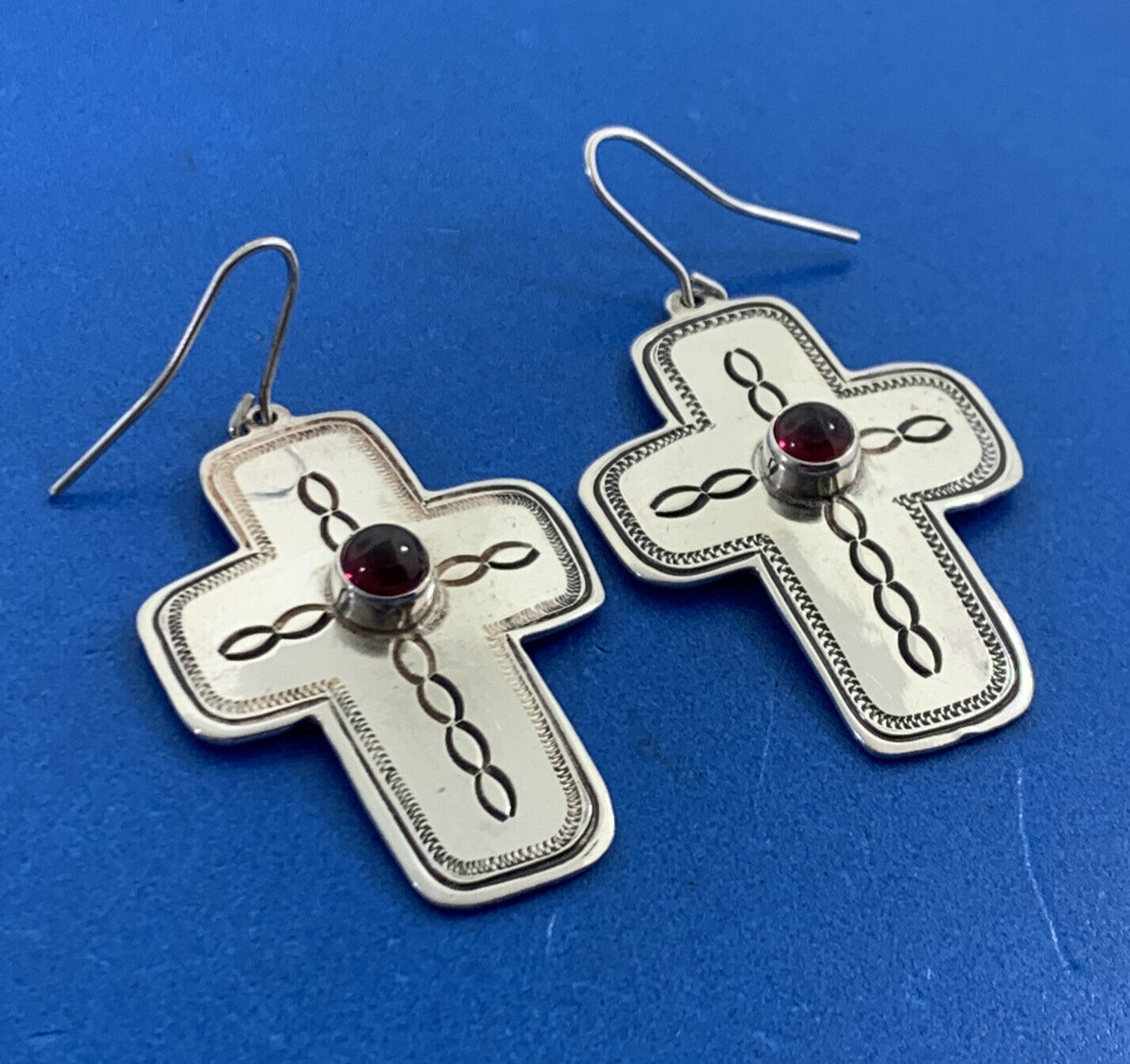Don Lucas Native American 925 Sterling Silver Garnet Drop Dangle Concho Earrings