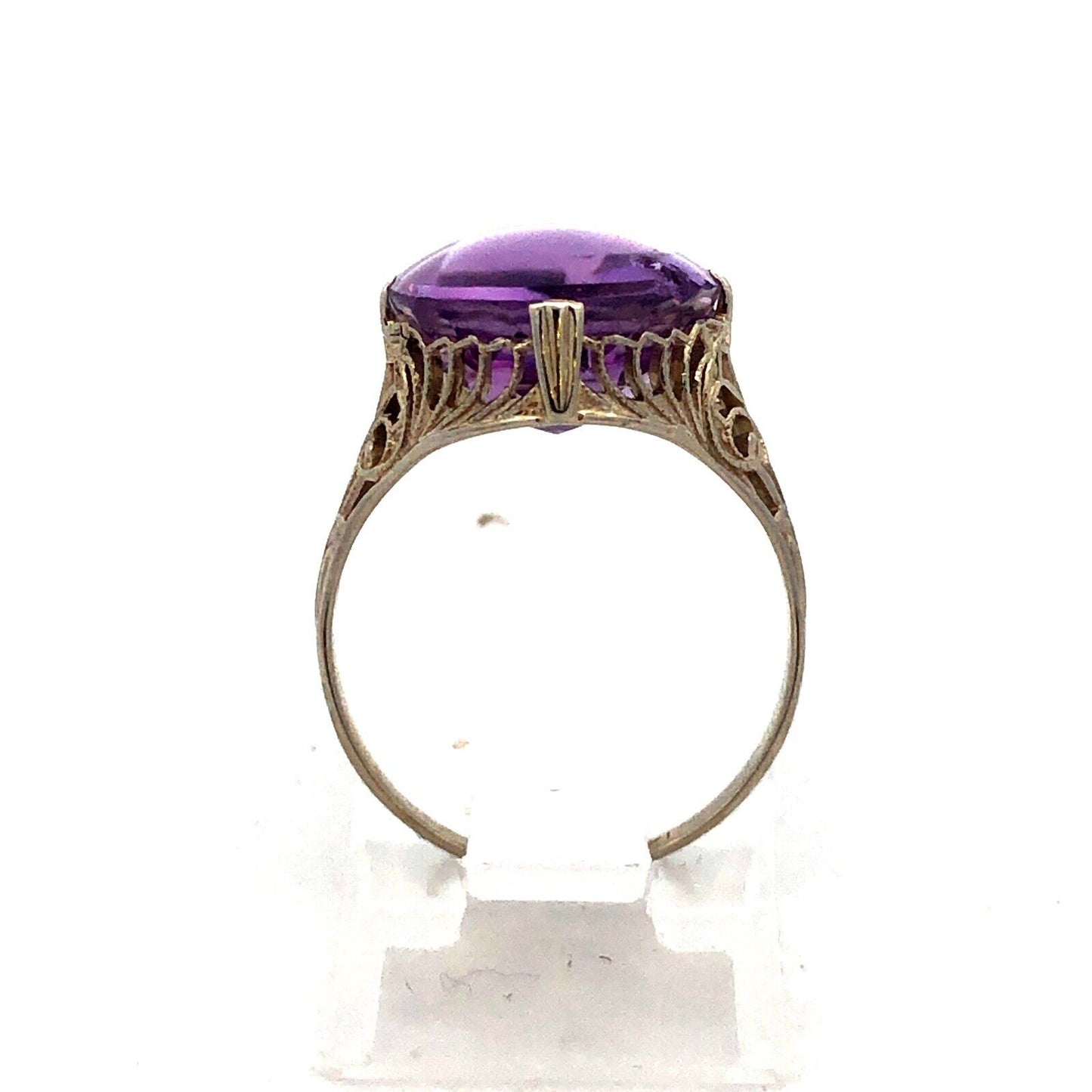 Vintage 14K White Gold Oval Cabochon Purple Amethyst Filigree Cocktail Ring