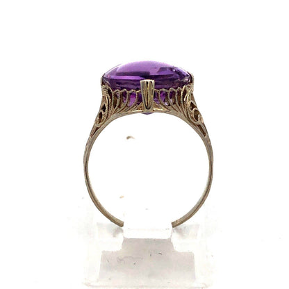Vintage 14K White Gold Oval Cabochon Purple Amethyst Filigree Cocktail Ring