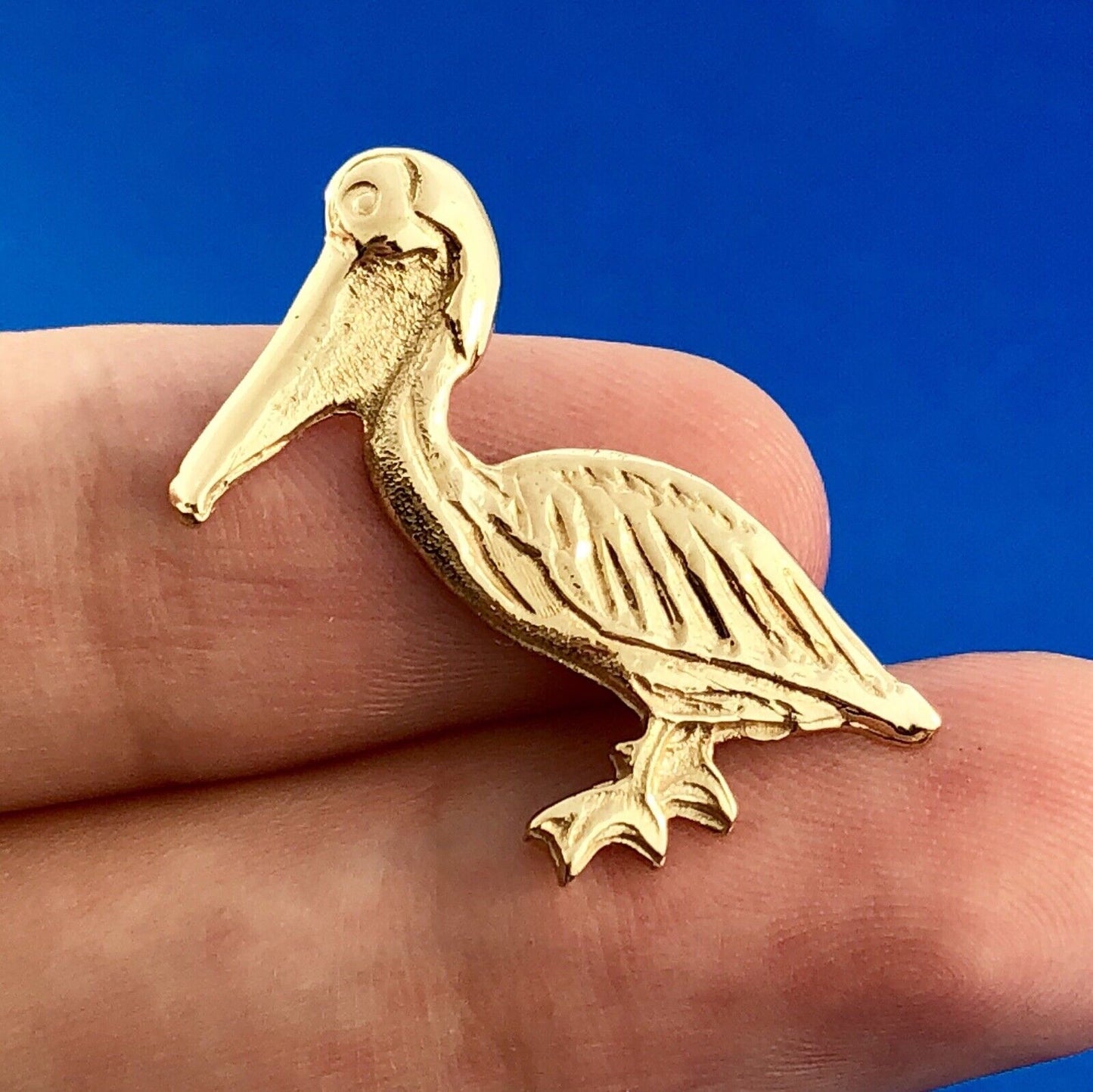 Vintage 14K Yellow Gold Textured Bird Pelican Louisiana State Bird Pendant