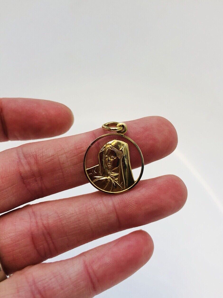 Designer 18K Yellow Gold Mother Mary Religious Communion Easter Disc Pendant