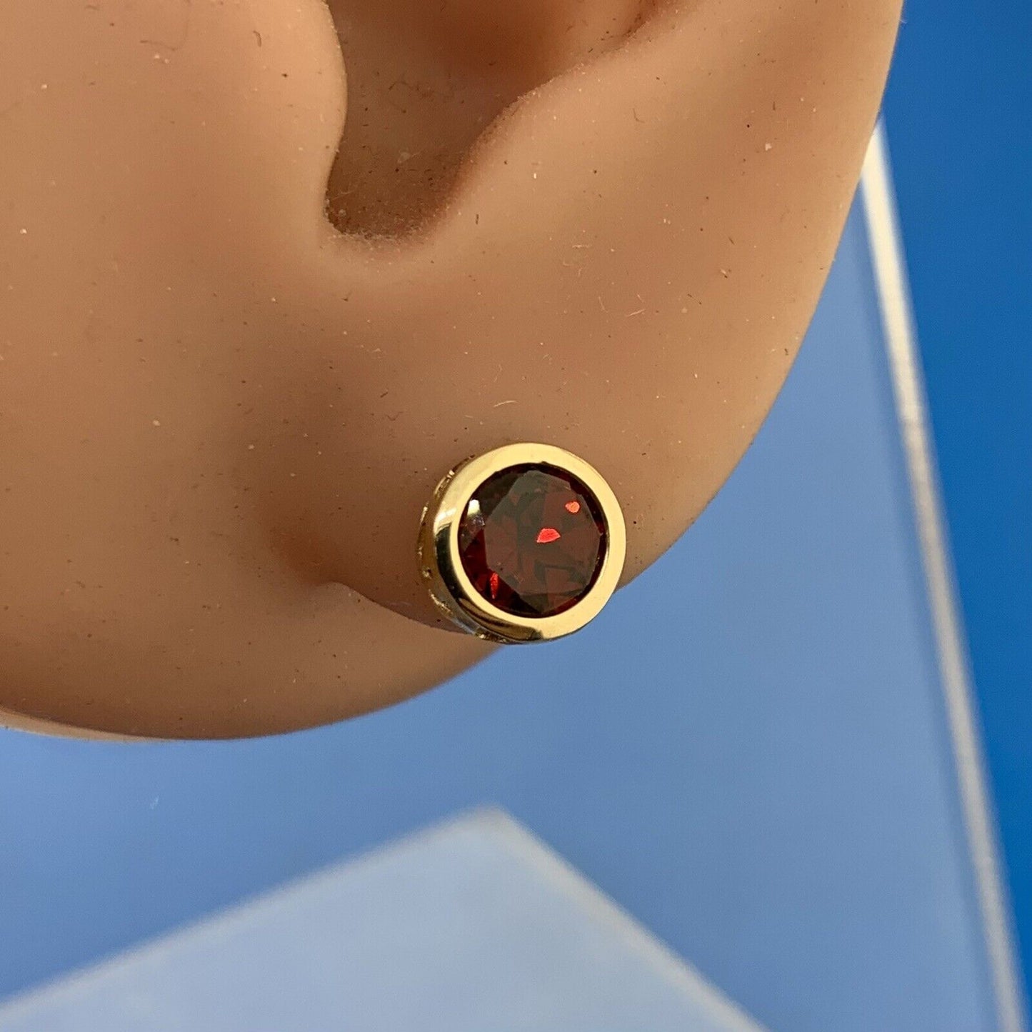 14K Yellow Gold Red Garnet Solitaire Stud Earrings