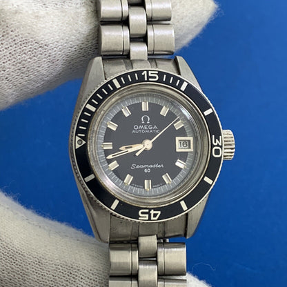 Omega Ladies Divers Seamaster 60 27mm Bakelite Bezel Rare Vintage Watch