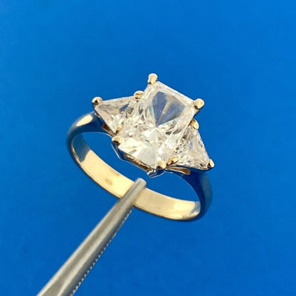 14k Yellow Gold Sparkling Radiant CZ w/ Trillion Accent Engagement Ring Size 7