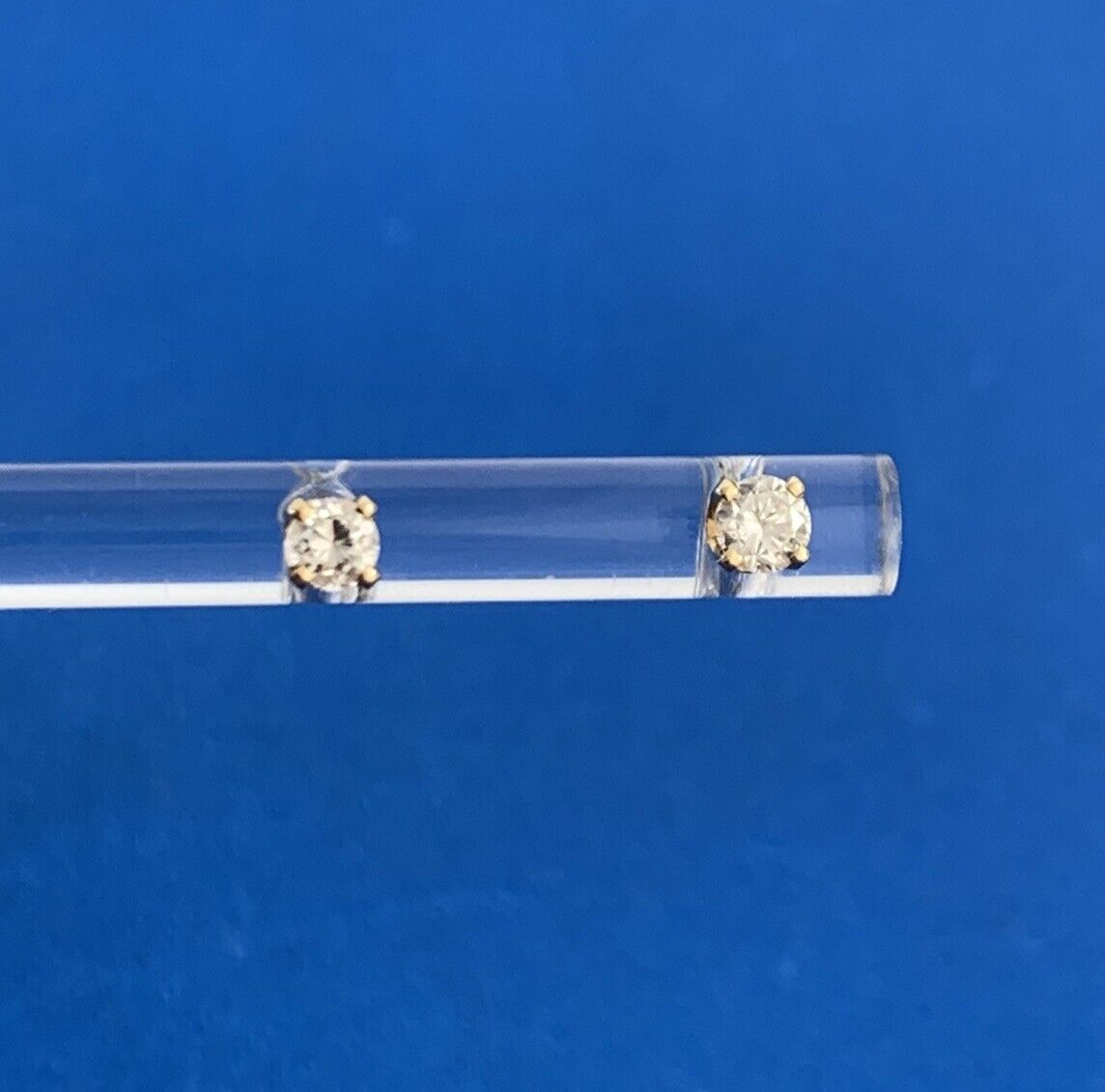 Designer 14K Yellow Gold Round Diamond Classic Stud Earrings