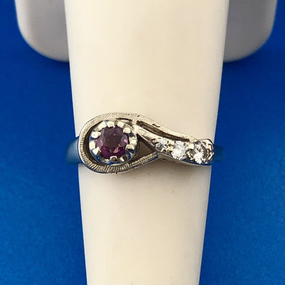 Modernist 14k White Gold Round Cut Pink Ruby Diamond Accent Ring Size 4.75