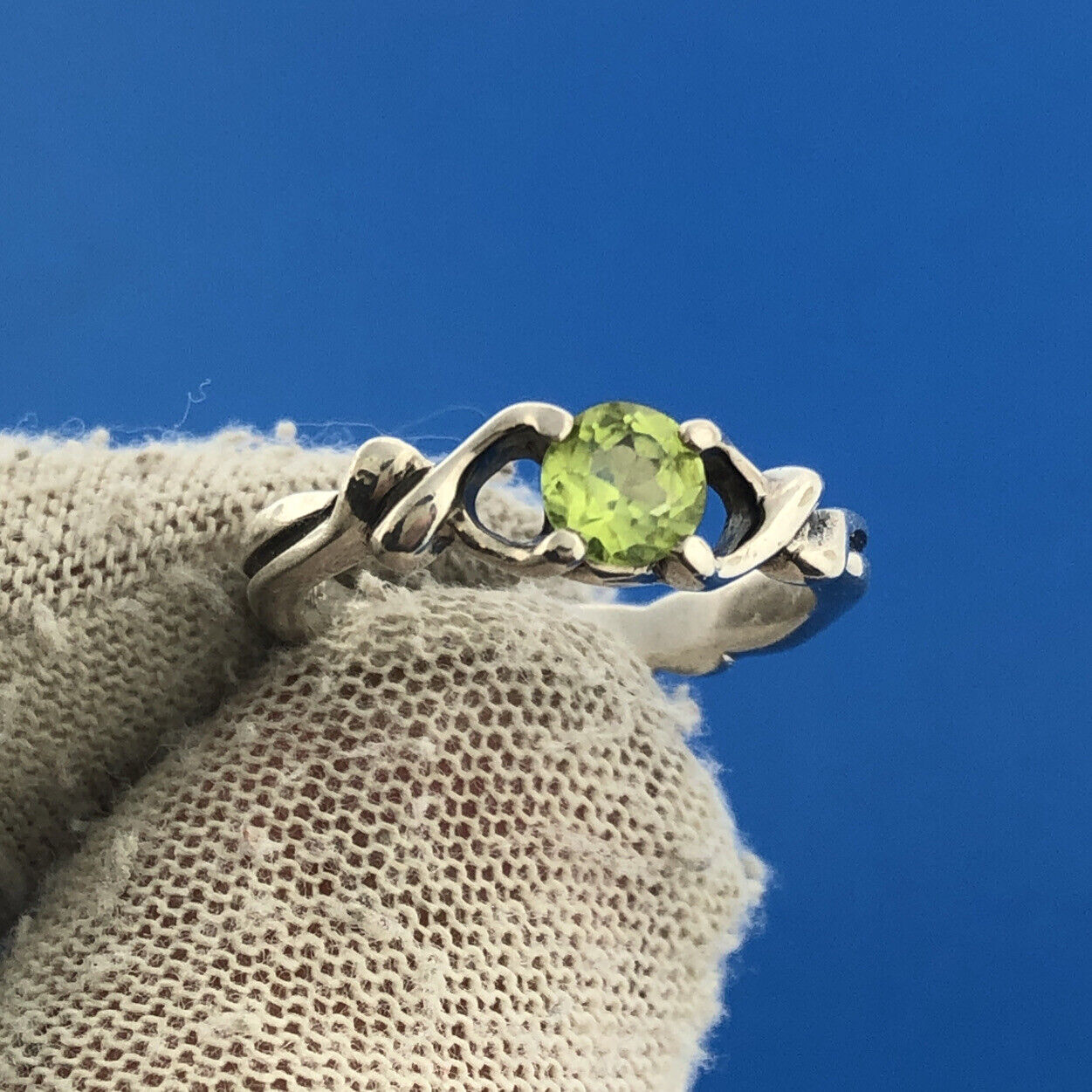 Designer Sterling Silver 925 Peridot August Anniversary Promise Ring