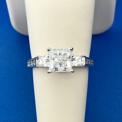 14k White Gold Princess Cut Cubic Zirconia cz Ring with Accents Size 5.75