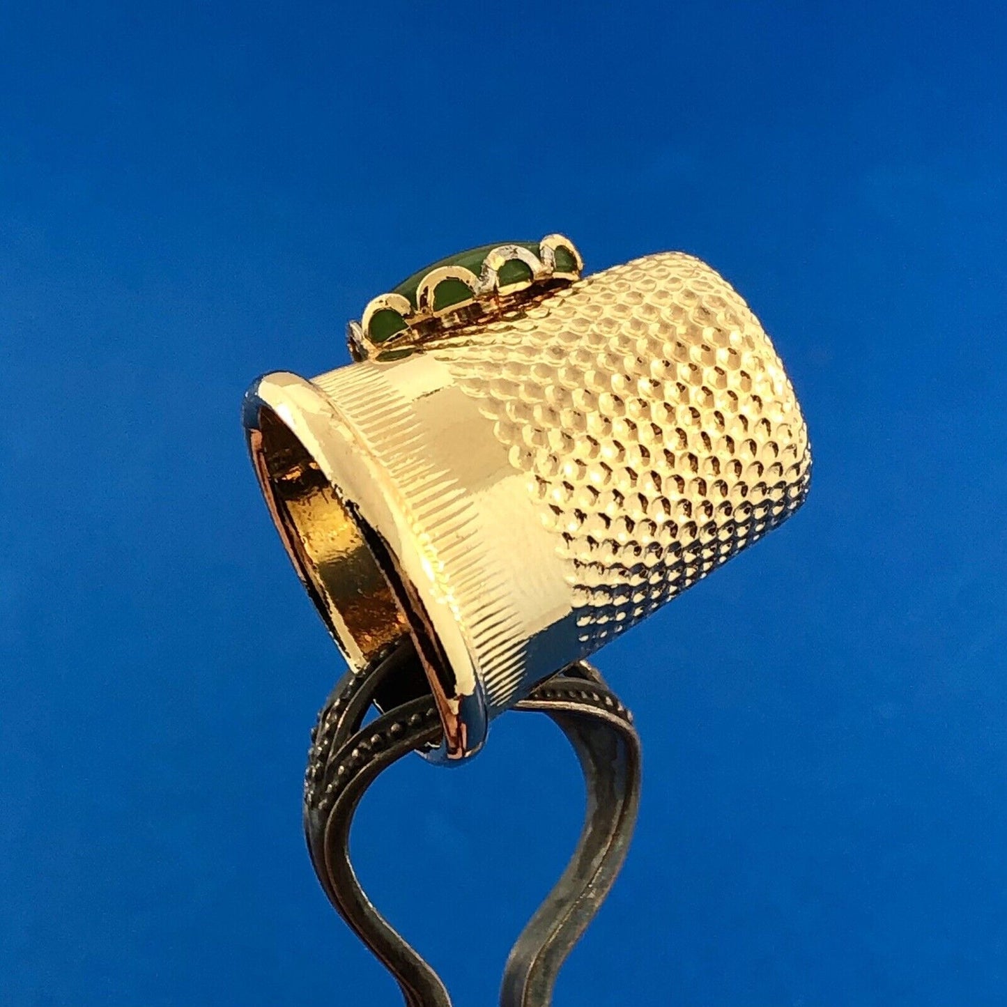 Vintage Gold Tone Jeweled Sewing Thimble Jade Cabochon With Original Box