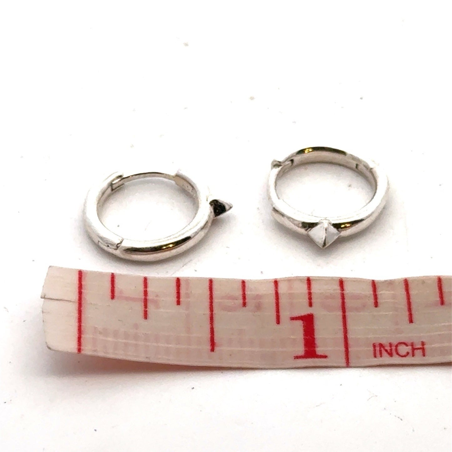 Designer Kendra Scott 925 Sterling Silver Polished Spiked Huggie Hoop Earrings