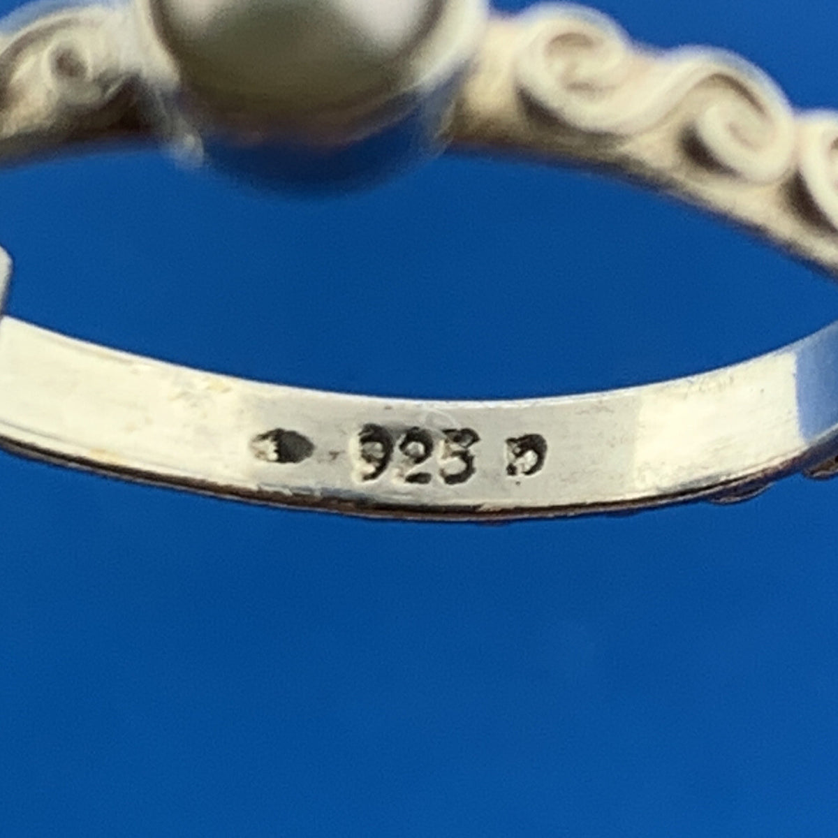 Designer 925 Sterling Silver Pearl Scroll Design Stackable Band Ring