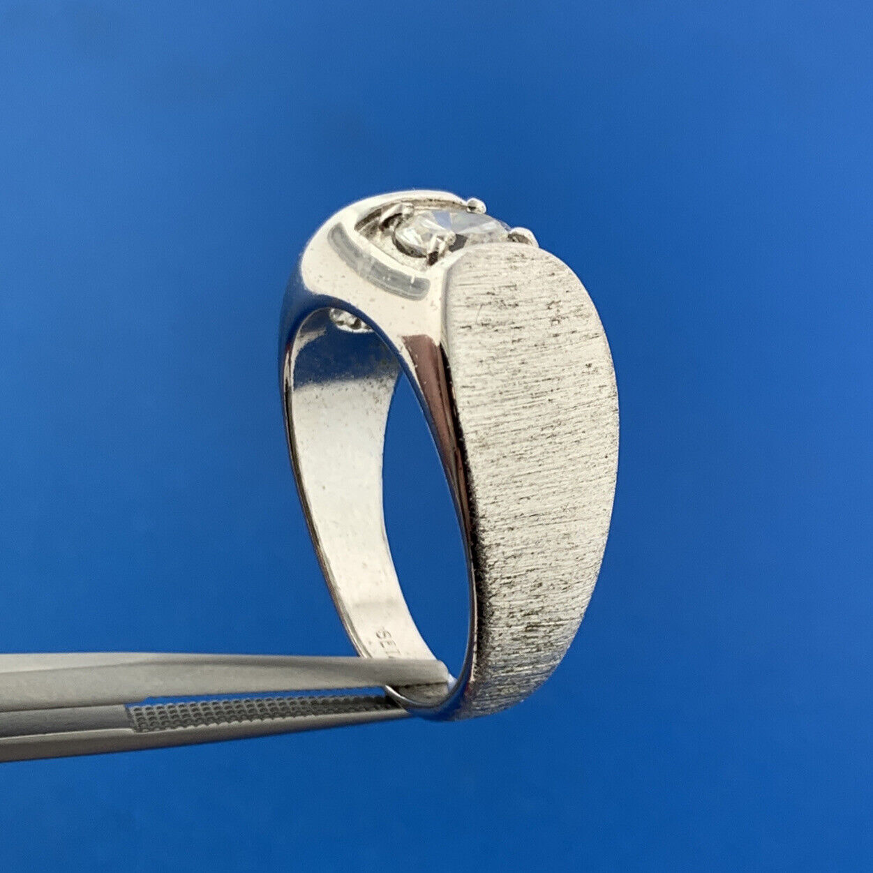 Designer SETA 925 Sterling Silver White Amethyst Mens Florentine Polished Ring