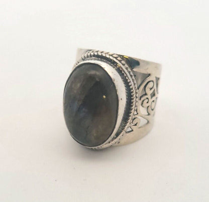 925 Sterling Silver Oval Labradorite Cabochon Statement Open Scroll Ring