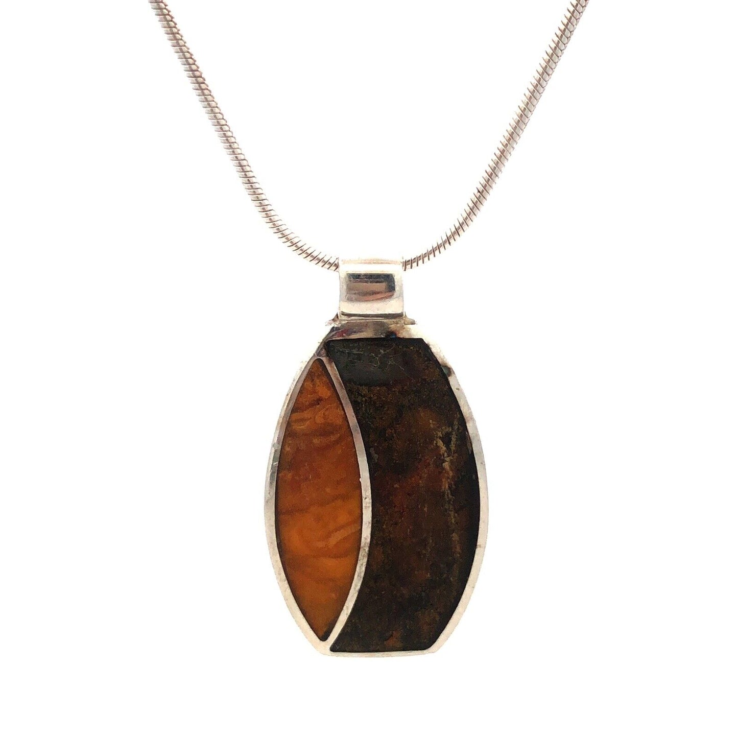 Vintage 925 Sterling Silver Amber Orange Agate Inlay Oval Pendant Necklace