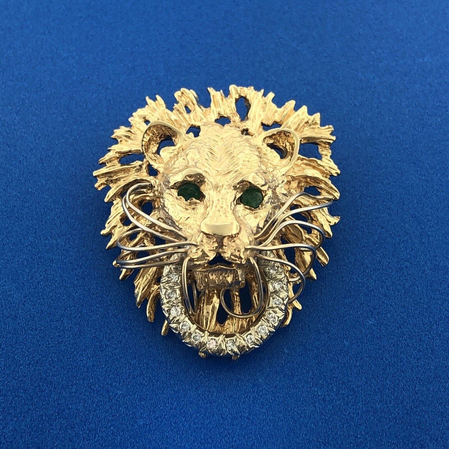 Gorgeous 14k Yellow Gold Emerald Diamond Lion Head Jungle Door Knocker Pendant