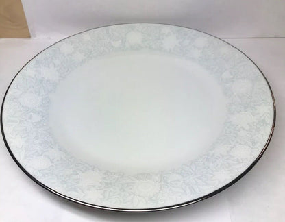 Retired Noritake Ravel Pattern White Flowers w/Blue Silver Trim Salad Plate